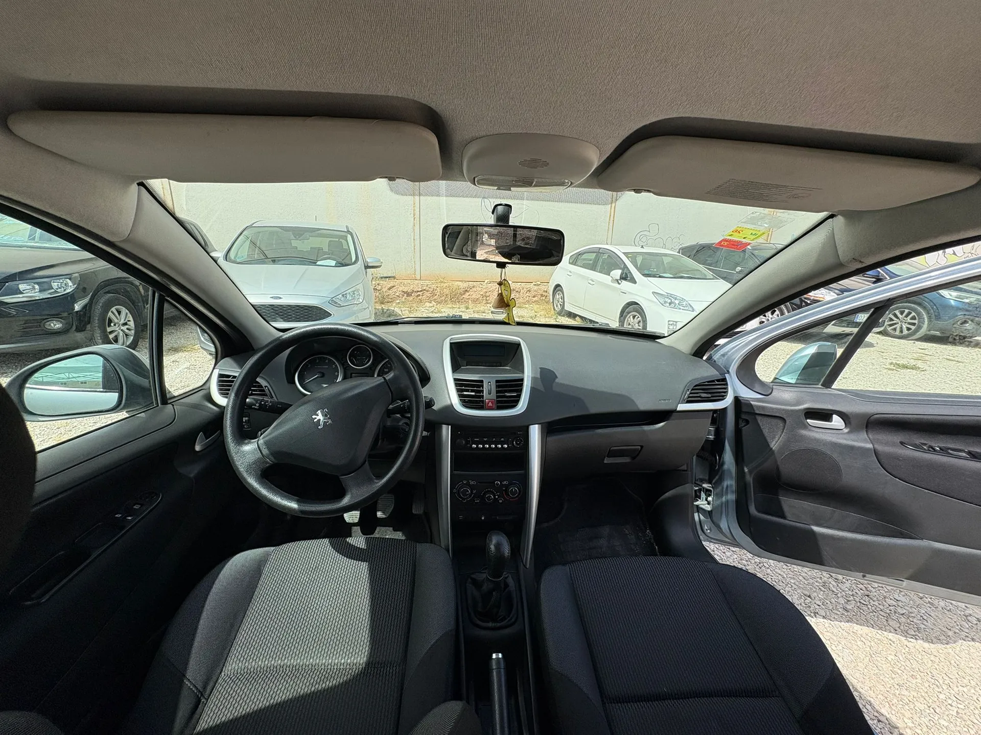Peugeot 207 1.4 6