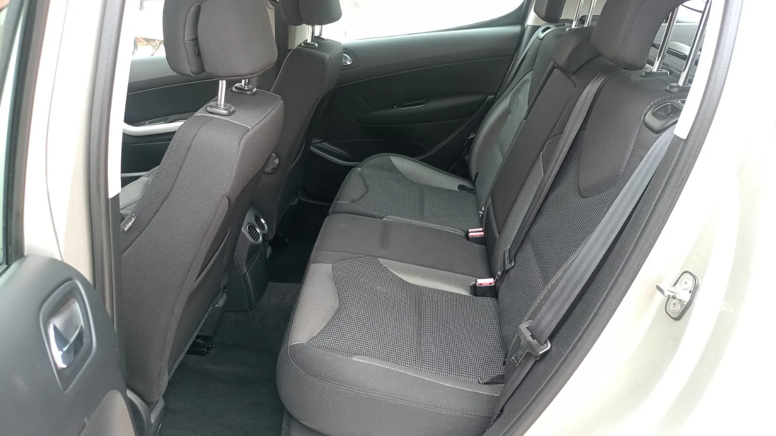 Peugeot 308 2.0 Hdi 8