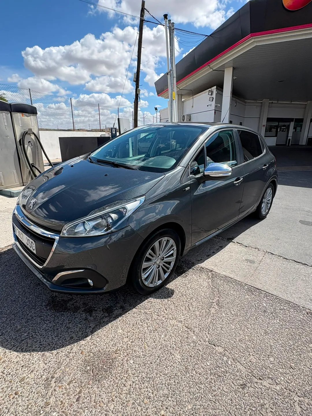 PEUGEOT 208 1.2 STYLE